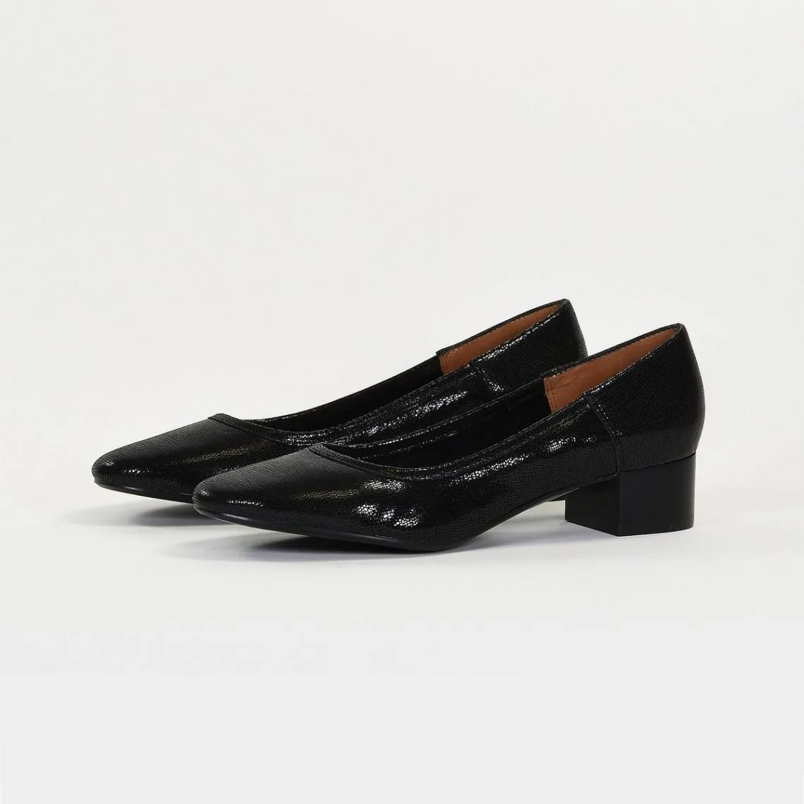 Ballerines DOLORES en cuir noir | 3 Suisses