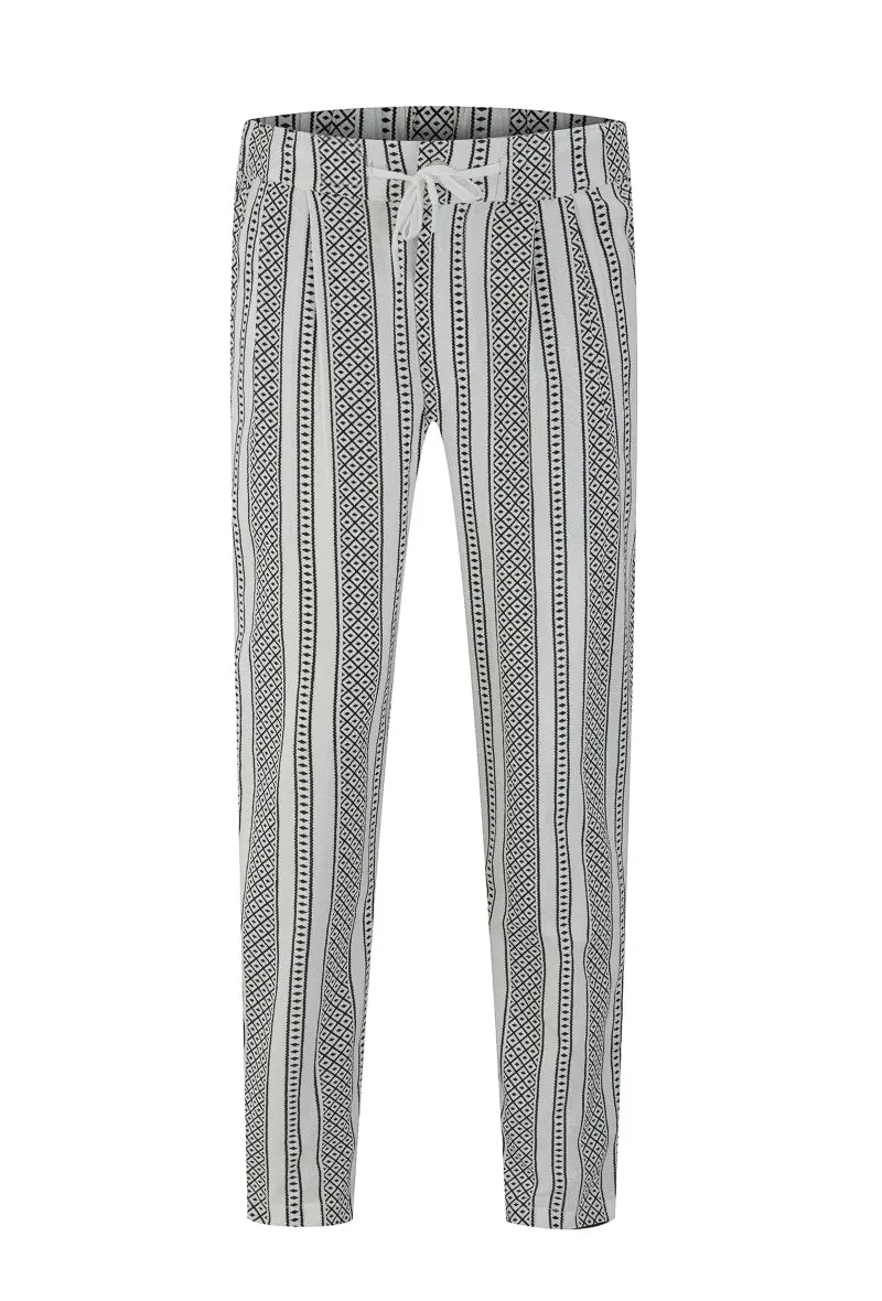 Ensemble chemise pantalon à motifs géométriques