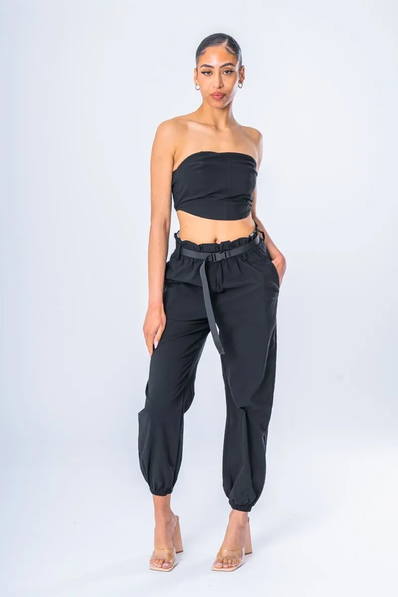 Ensemble crop top et pantalon cargo noir