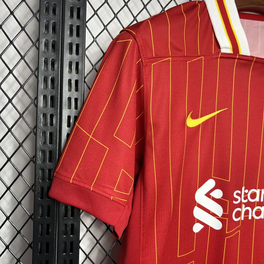 Liverpool Equipamento Principal 2024/25