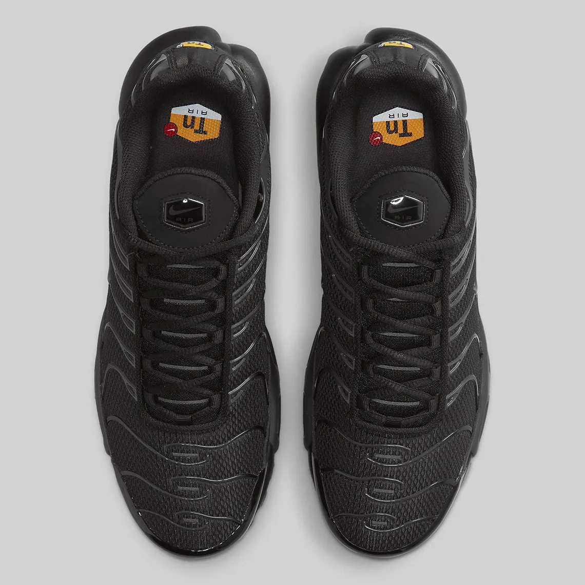 Nike Air Max Plus triple black