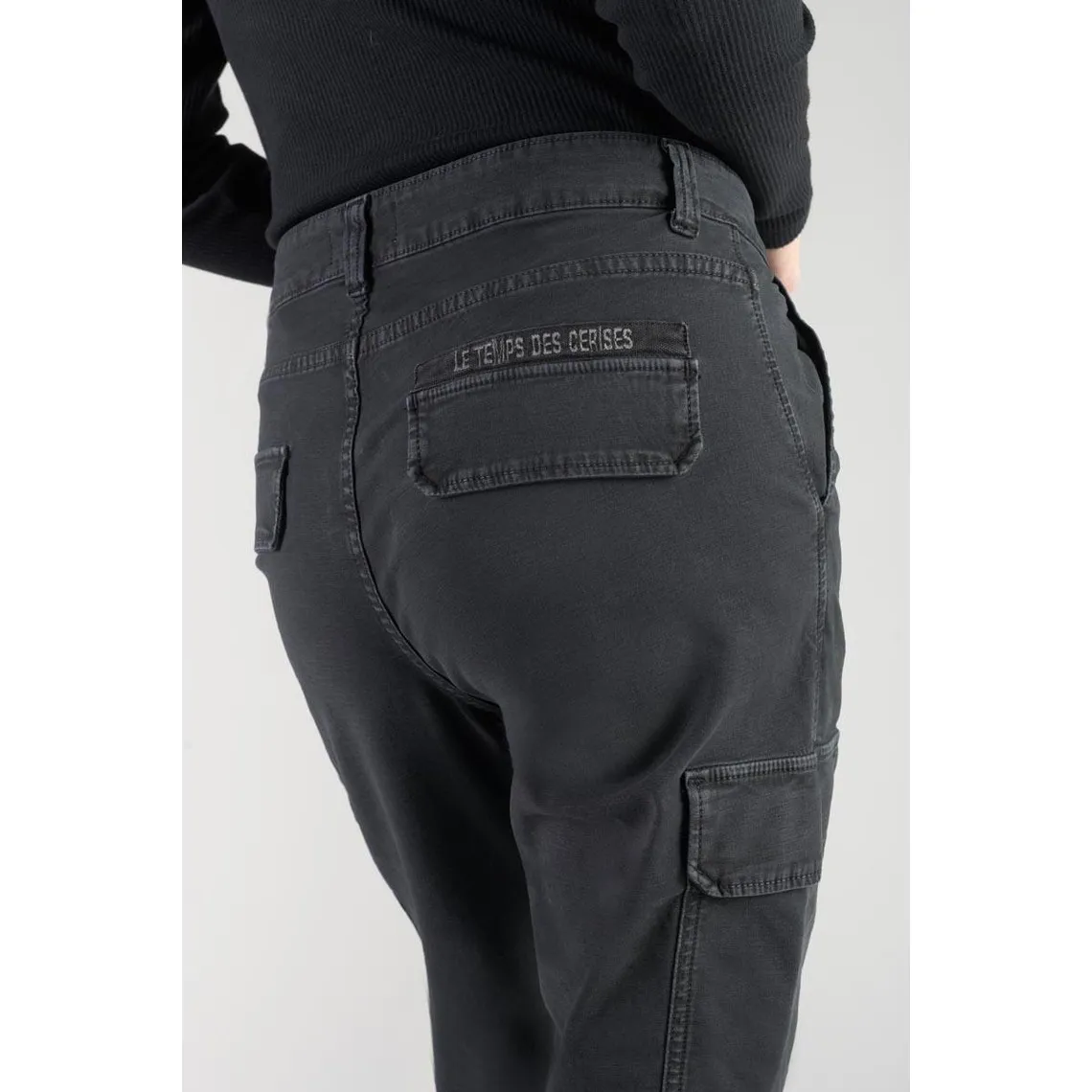 Pantalon cargo CASTELLA noir en coton | 3 Suisses