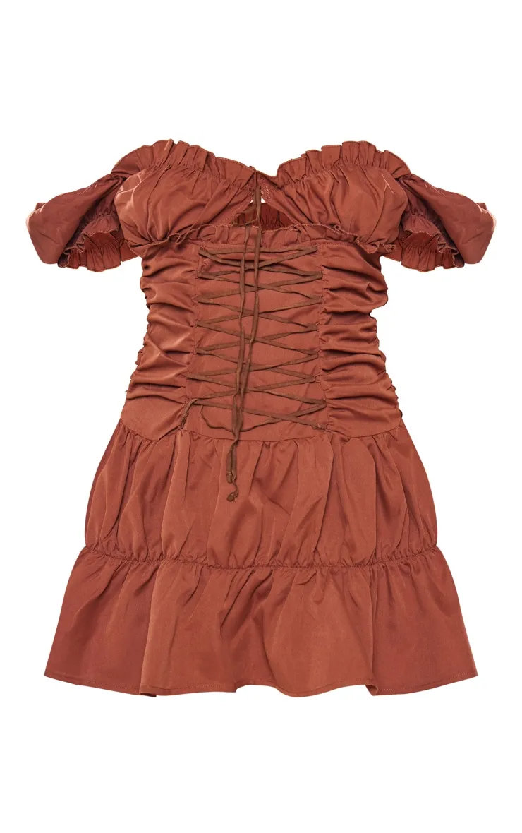 Petite Robe chocolat volantée à corset et lacets