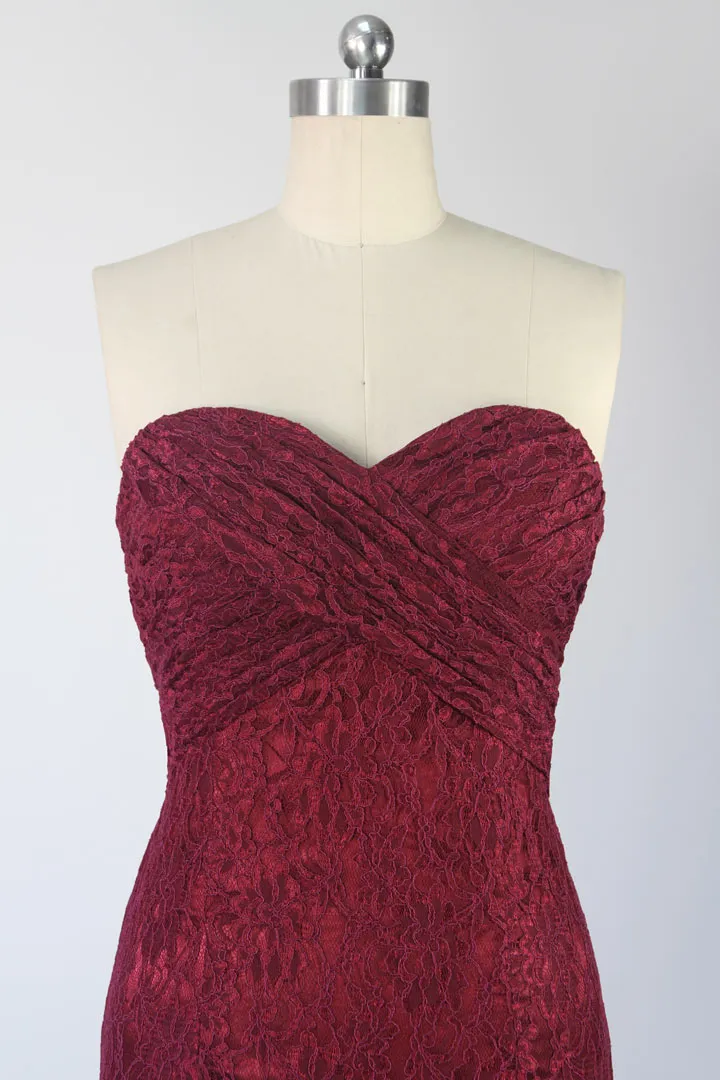 Robe cocktail longue sirène en dentelle bustier coeur