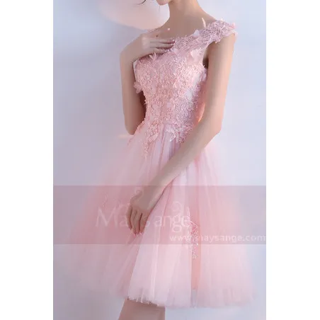 robe cocktail rose dentelle fleurs chic