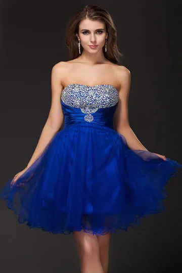 Robe courte bleu bustier ornée de strass pour cocktail mariage