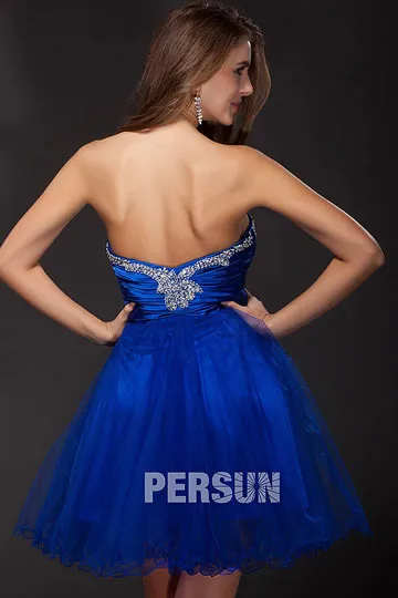 Robe courte bleu bustier ornée de strass pour cocktail mariage