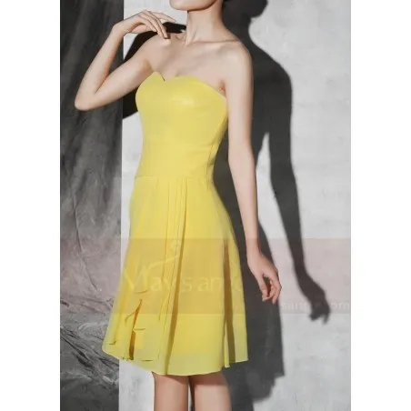 Robe de cocktail courte  couleur doré jaune