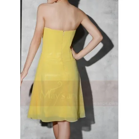 Robe de cocktail courte  couleur doré jaune