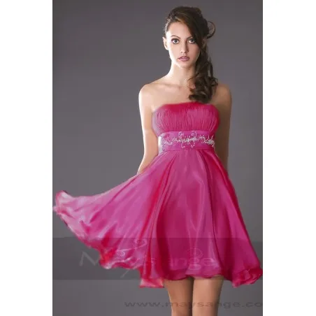 robe de cocktail fluidité et souplesse fuchsia