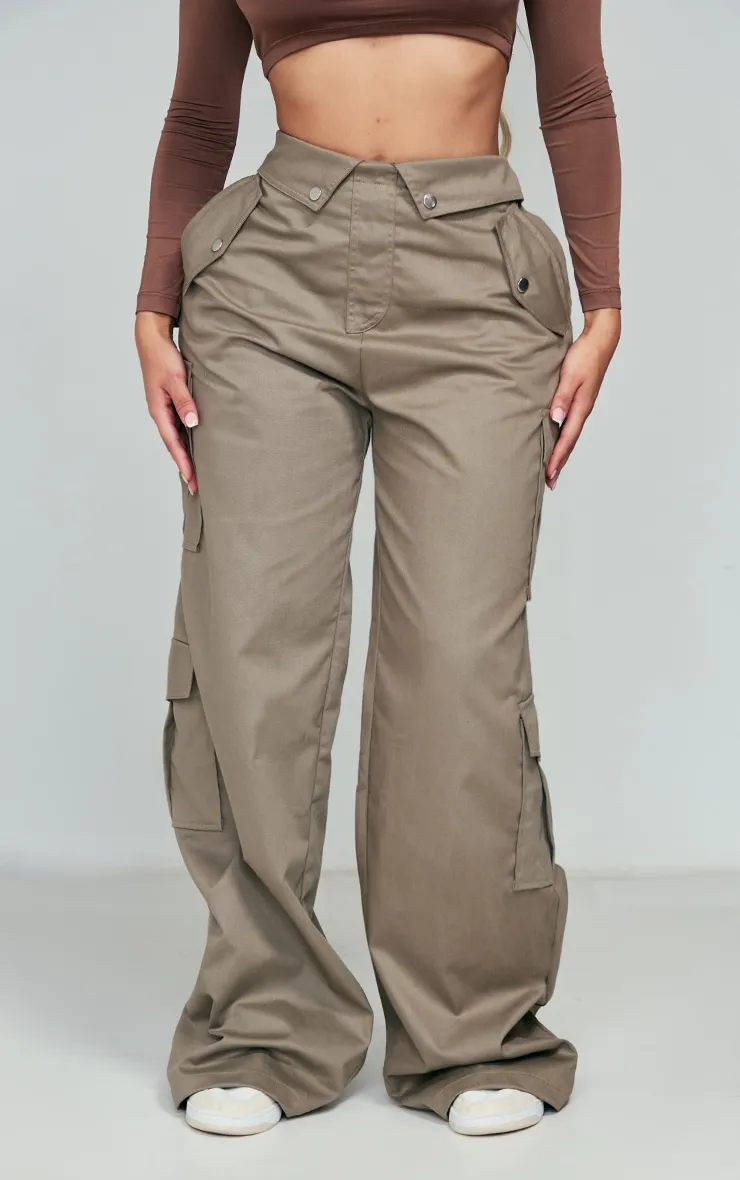 Shape Pantalon cargo kaki à taille pliée et poches