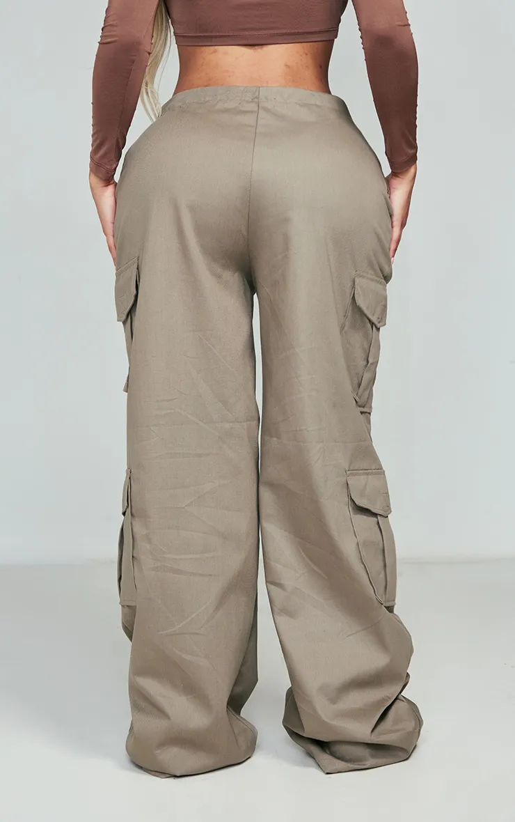 Shape Pantalon cargo kaki à taille pliée et poches